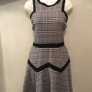 Three hearts houndstooth bress, A-line size L